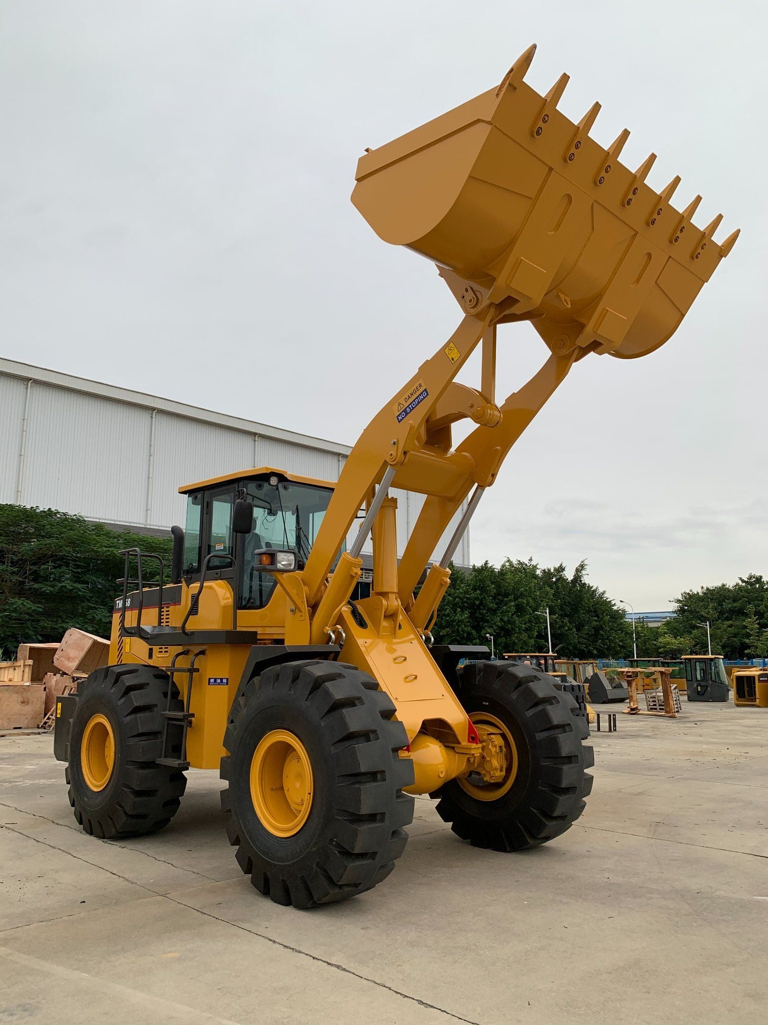 5ton Wheel Loader with 3.0cbm Bucket Capacity