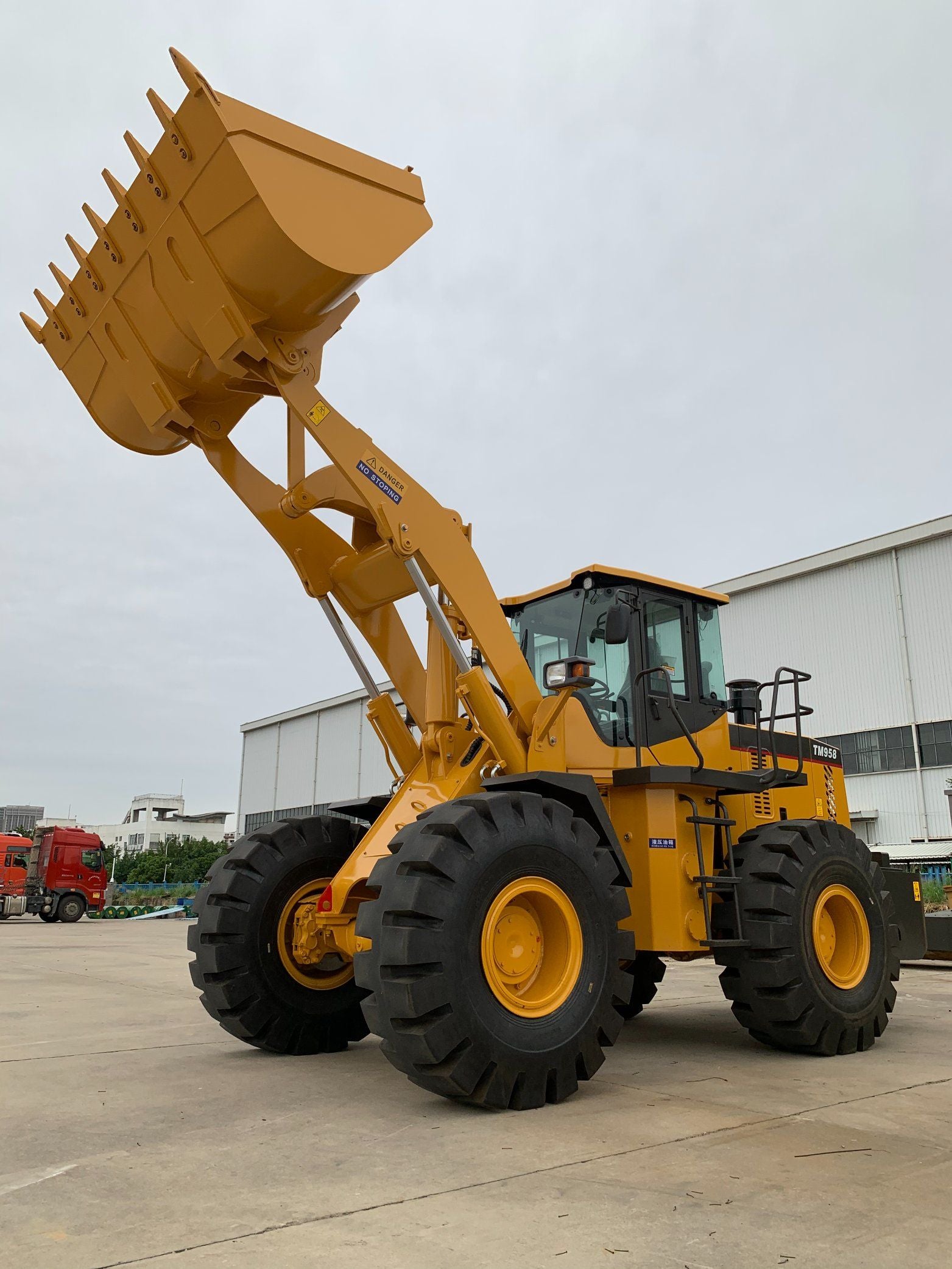 5ton Wheel Loader with 3.0cbm Bucket Capacity
