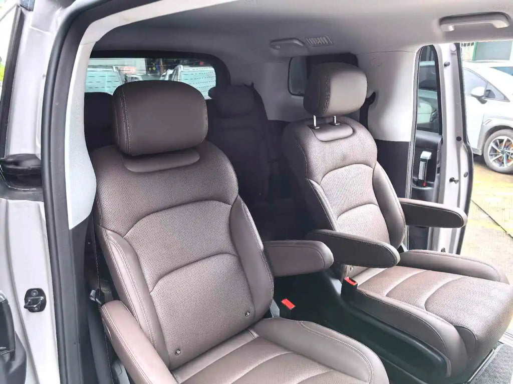 Wuling Xingguang 730，2025 , 5,600km used，500km Luxury Variant, Automatic Transmission, USD15900