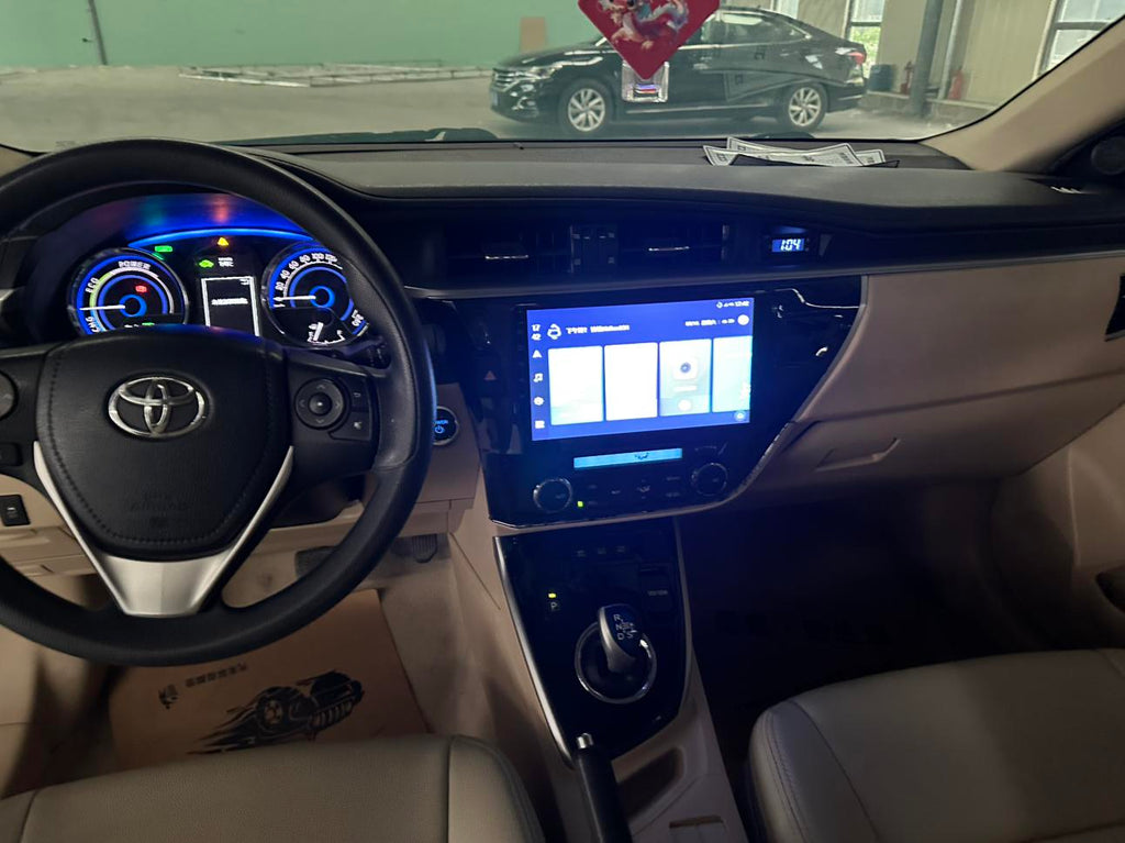 Corolla 2017 Facelift Dual Engine 1.8L E‑CVT Leading Edition