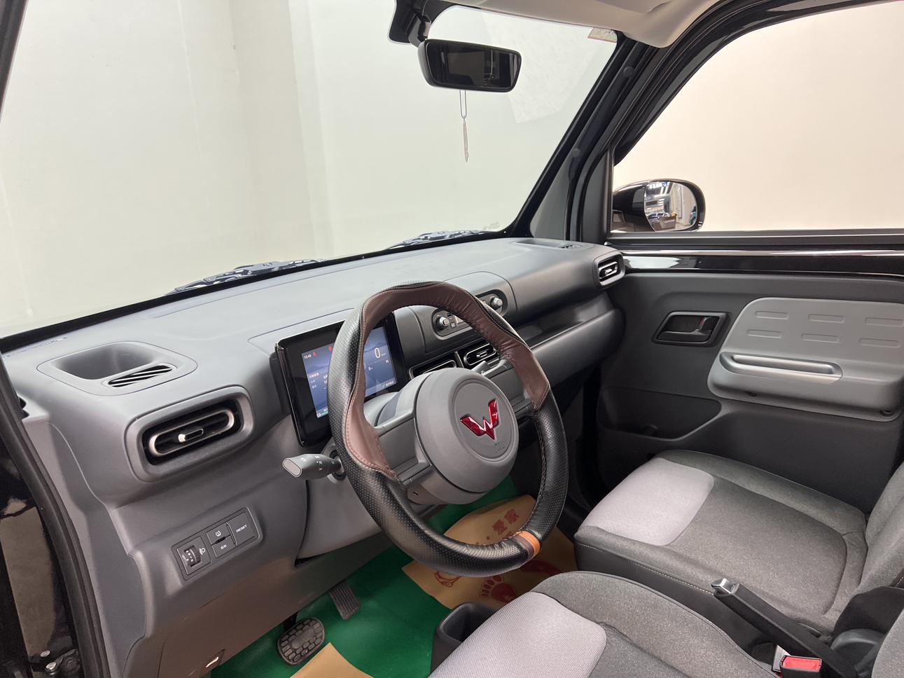 Wuling Zhiguang EV 2025 Model, Entry Version