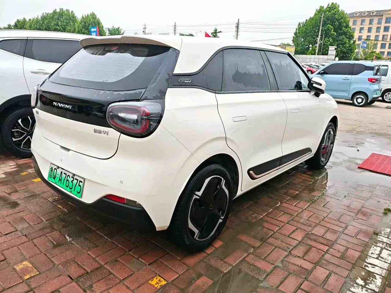 Nami 01, 330 Km range, only 10000km used, USD6900