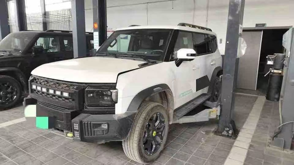 2024 year, Shanhai T2,C-DM 1.5T 208Km, Shanye Verison, 208Km, Used Milage 22000km. FCA Guangzhou USD22800