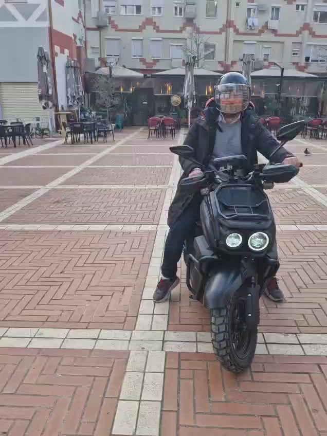 Tank: High speed 2000w 72v electric scooter motorcycle with disc brakes